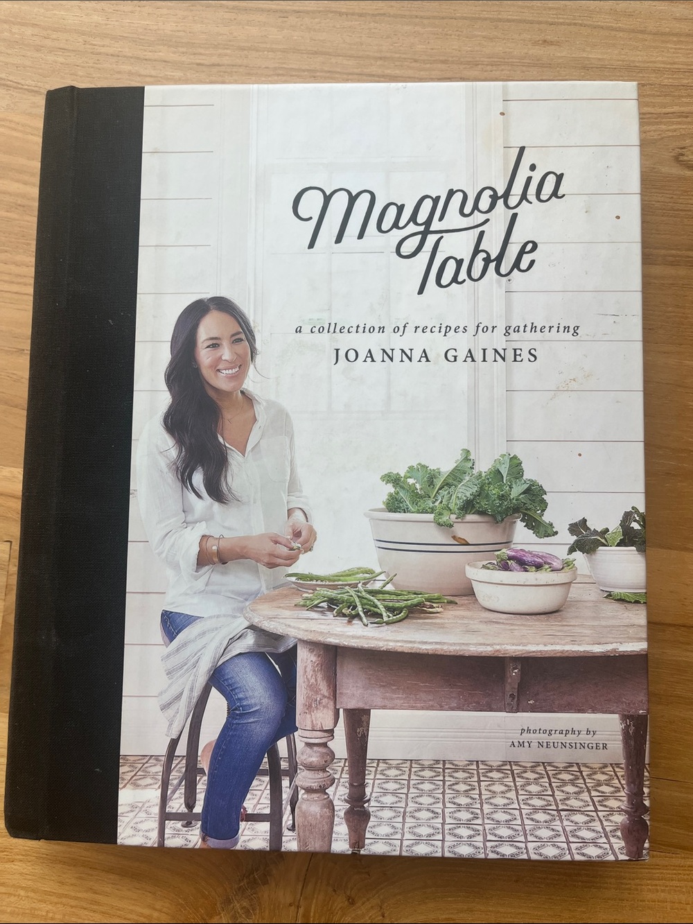 Magnolia Table Cookbook - Joanna Gaines
